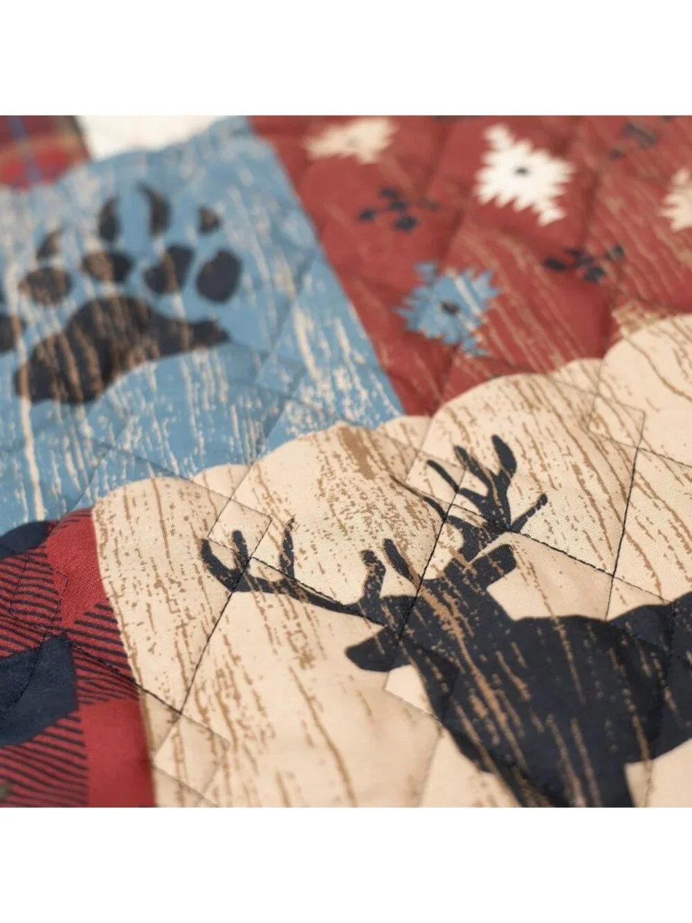 Woodland Patch King Quilt Set - Cozy 104” x 96” Bedding for Rustic Decor